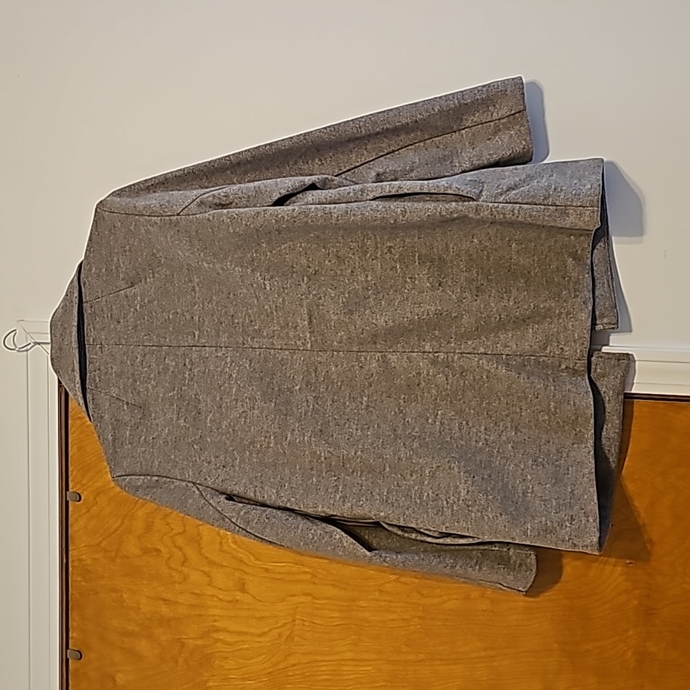 Jacket - Picture 5 of 5